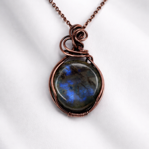 round labradorite pendant