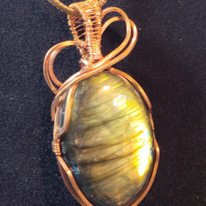 gold flash labradorite oval pendant in copper