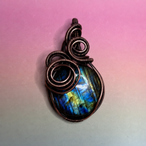 "Medusa" Round Labradorite Pendant